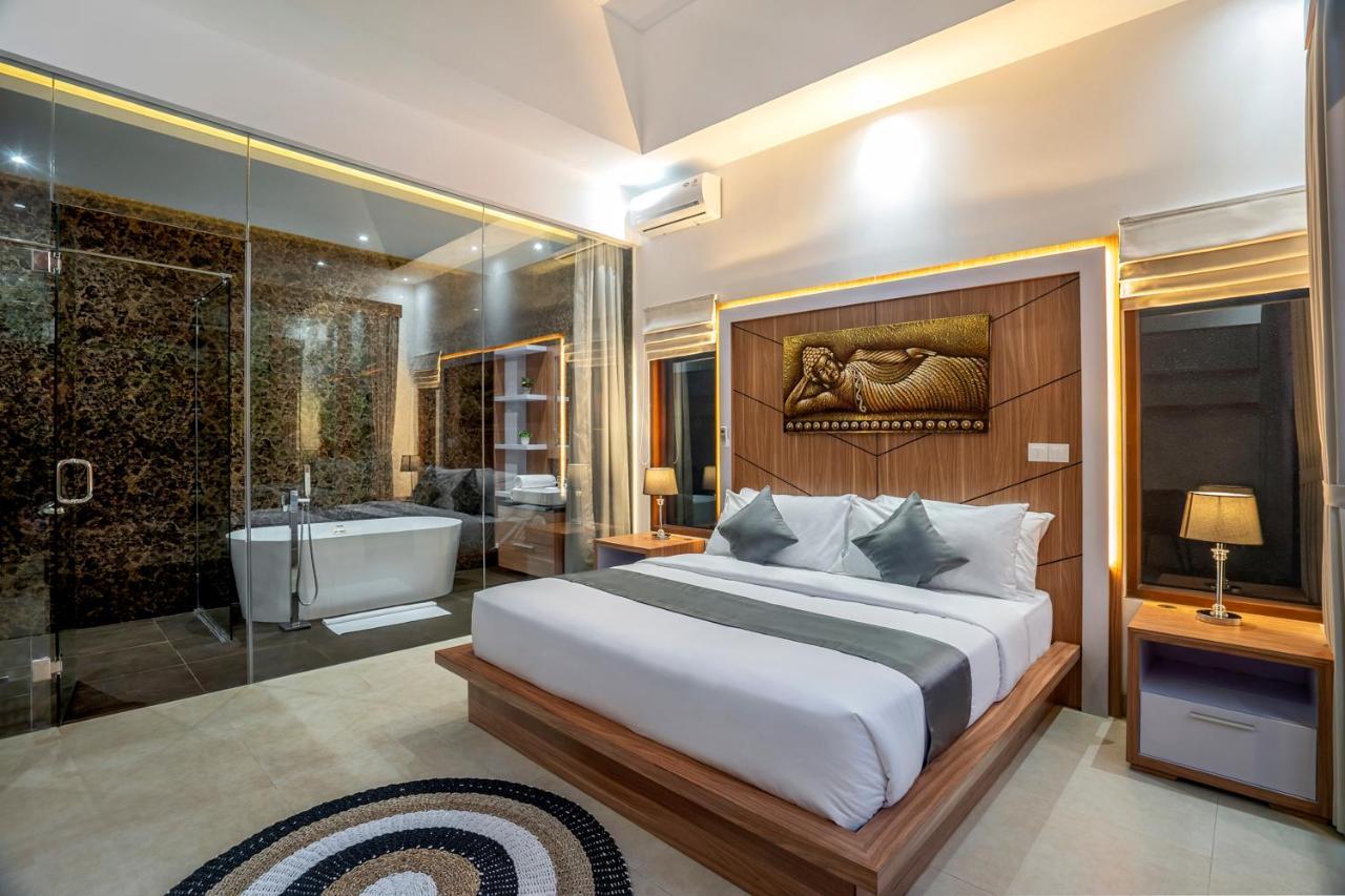 Puri Keraton Seminyak Villa Exterior photo